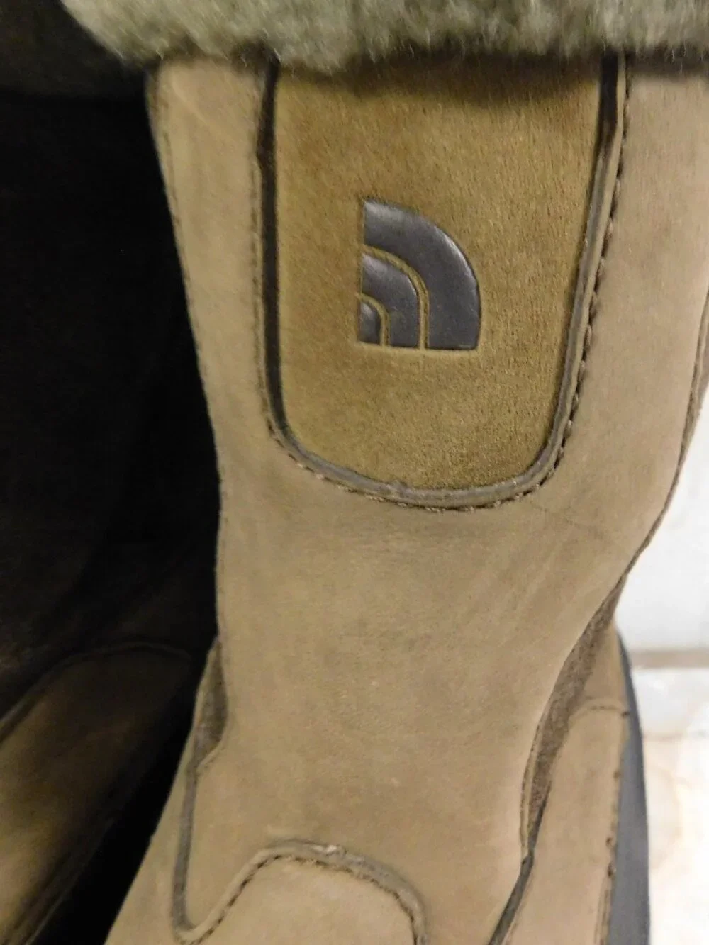 The North Face Suede Leather Faux Fur Waterproof Winter Boots Side Zip Closure